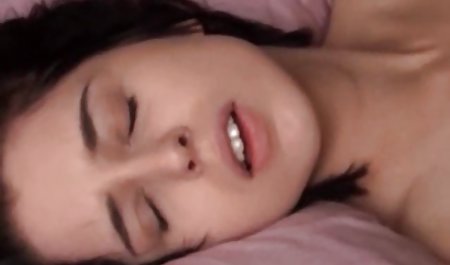 سبزه داغ و سکسی Curvy معرفی لینک کانال پورن تلگرام سوار مشبک بر روی دوربین (2)