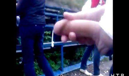 الاغ دور بیکینی لزبین در کانال فیلمهای سوپردرتلگرام سه گانه pussylicked